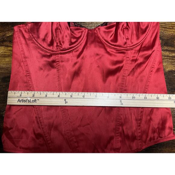 LA PERLA Red Satin Bustier Corset Top 2 (34 US). Black lace trim, underwire, zip - Picture 13 of 14